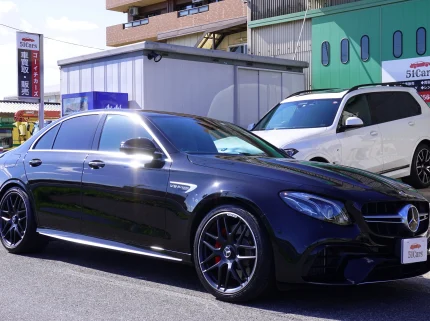 メルセデスAMG E63 S 4マチック+