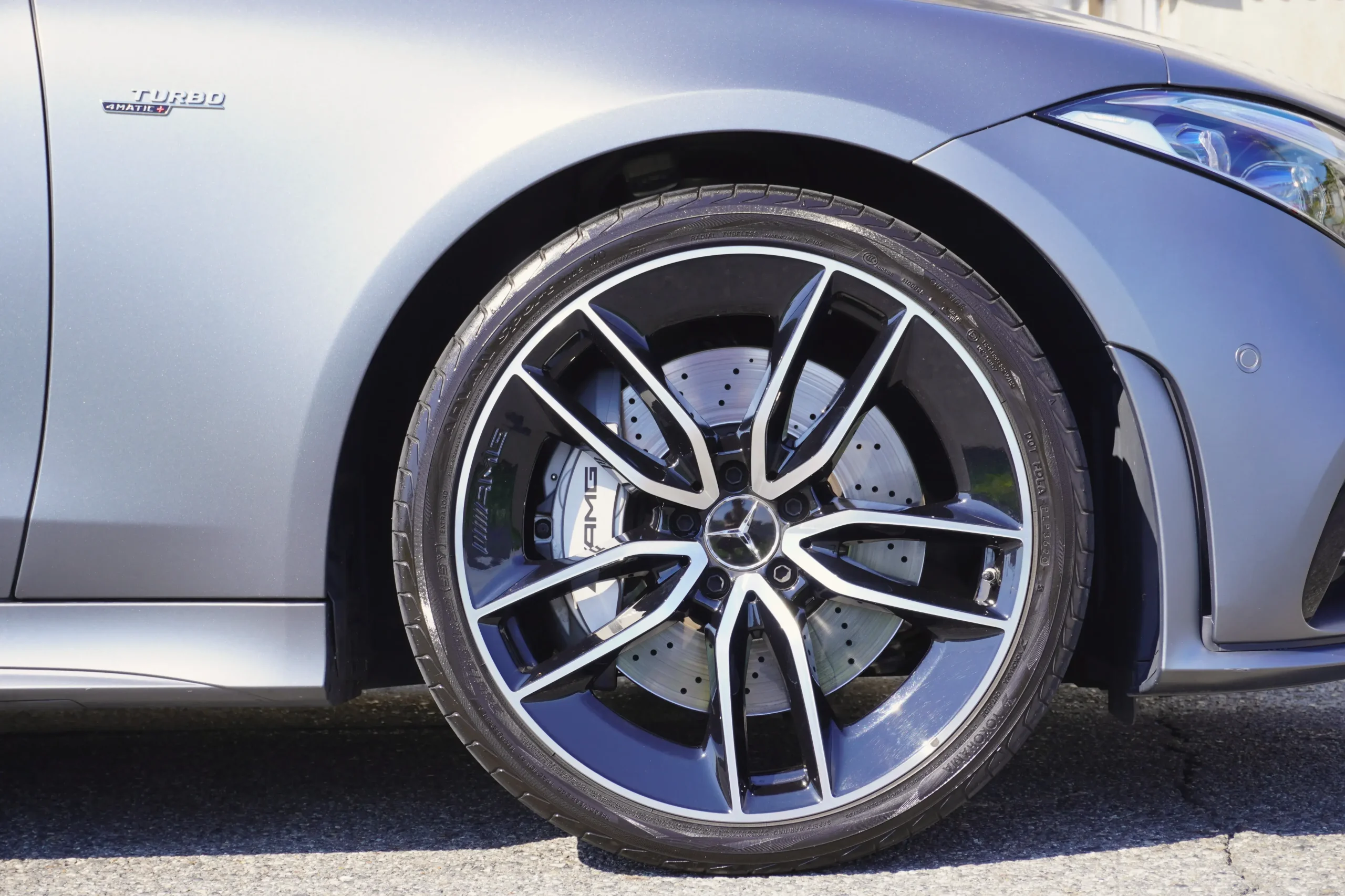 メルセデスAMG CLS53 4マチック+