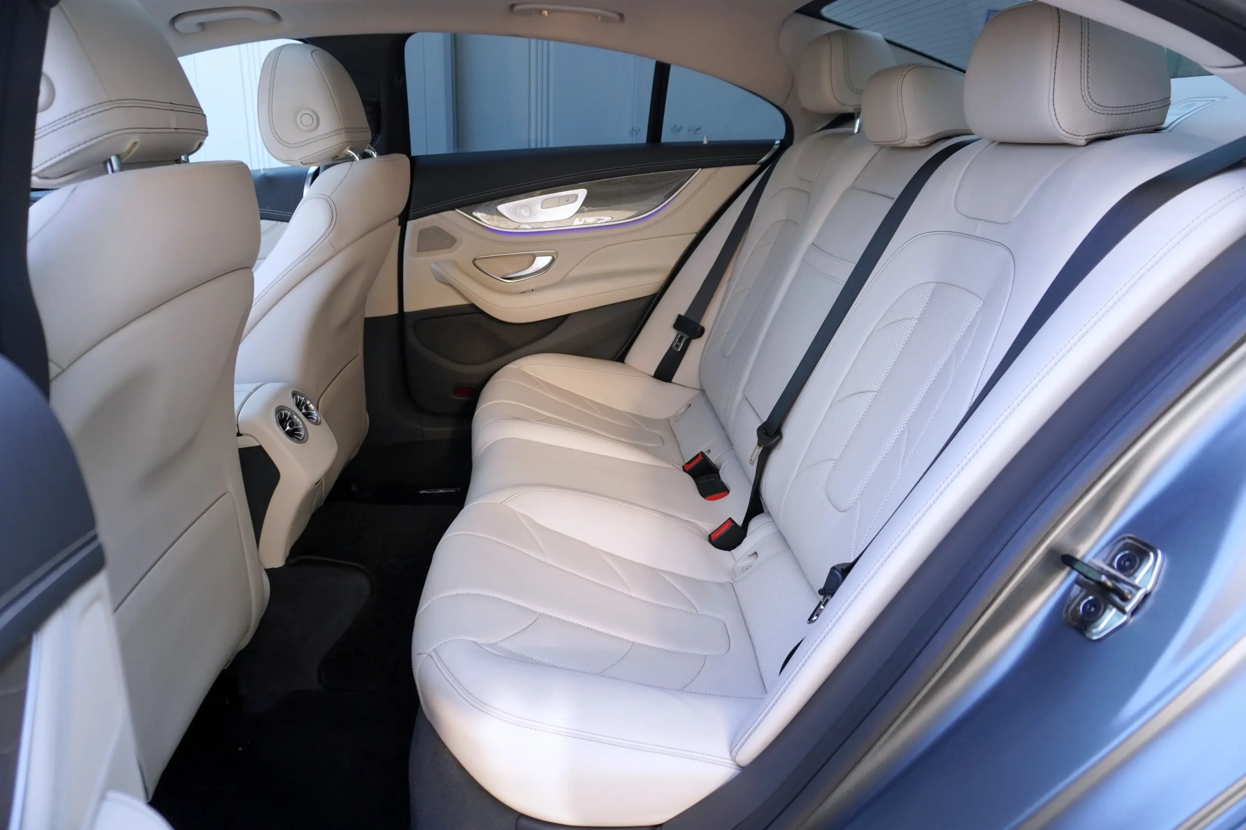 メルセデスAMG CLS53 4マチック+