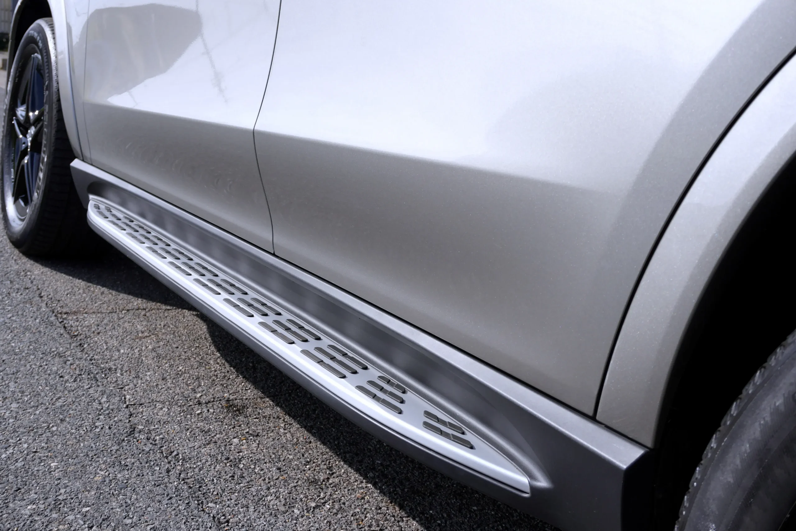 メルセデス・ベンツ GLE300d 4マチック AMGライン