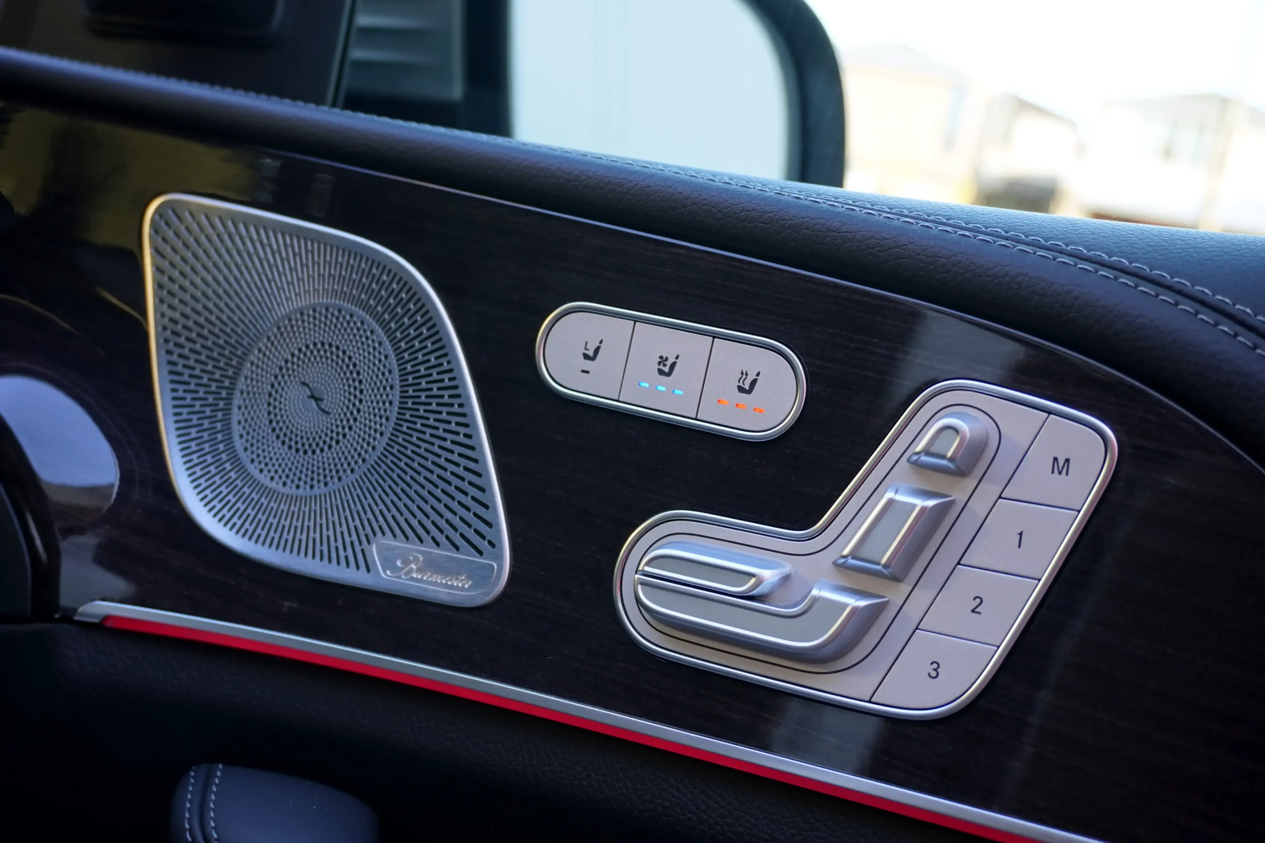 メルセデス・ベンツ GLE300d 4マチック AMGライン