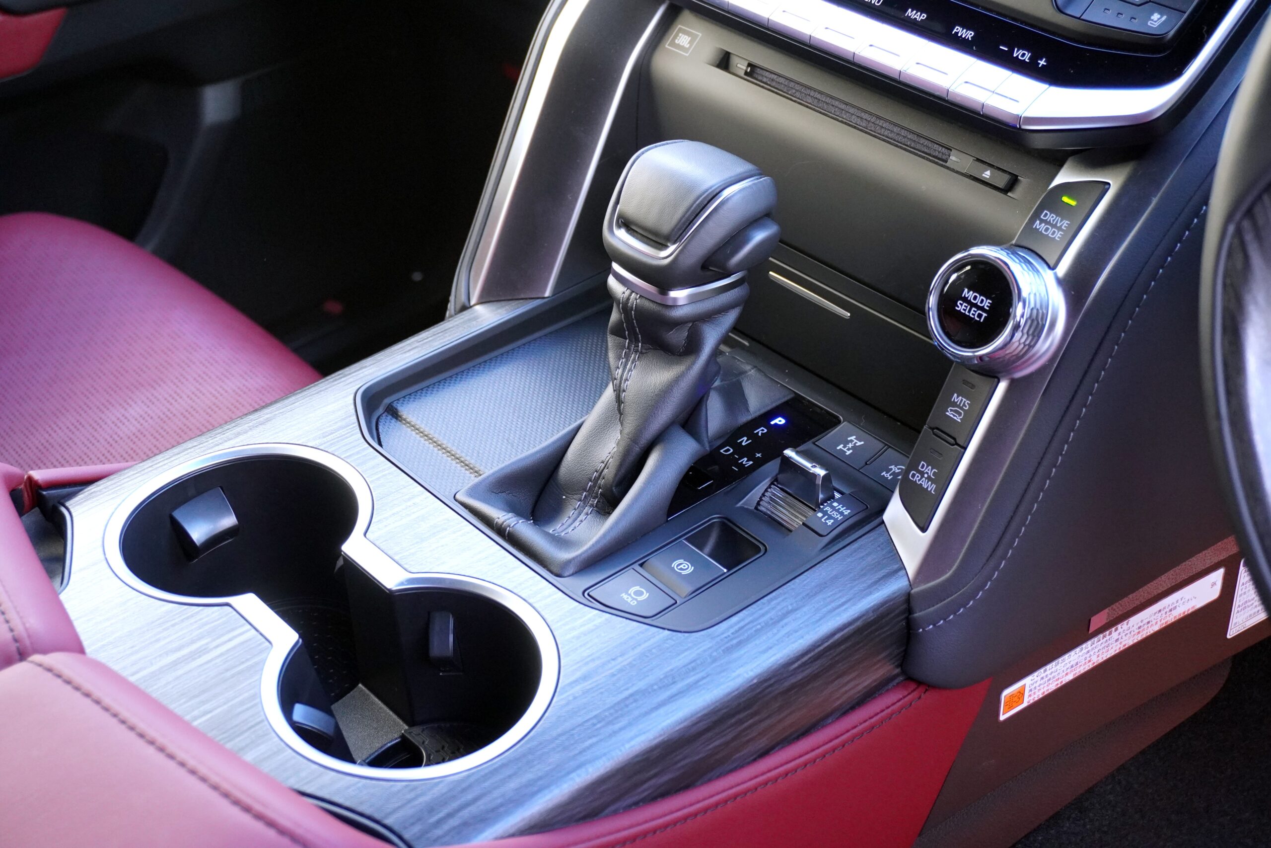 トヨタ ランドクルーザー300 GRスポーツ