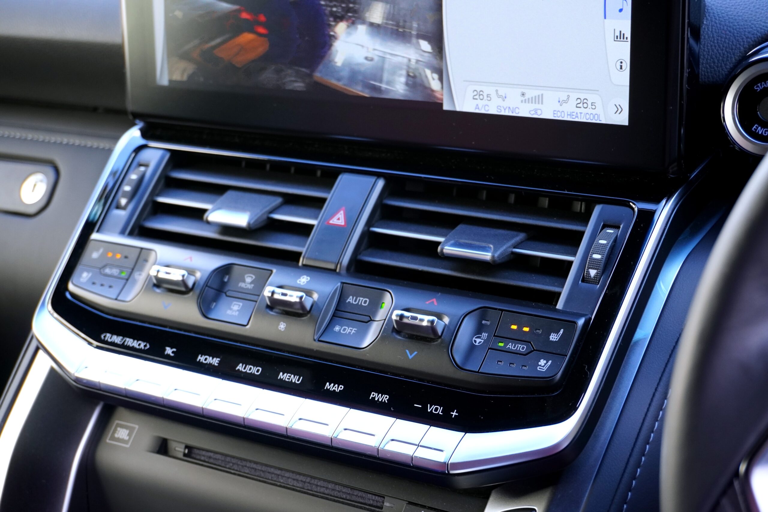 トヨタ ランドクルーザー300 GRスポーツ