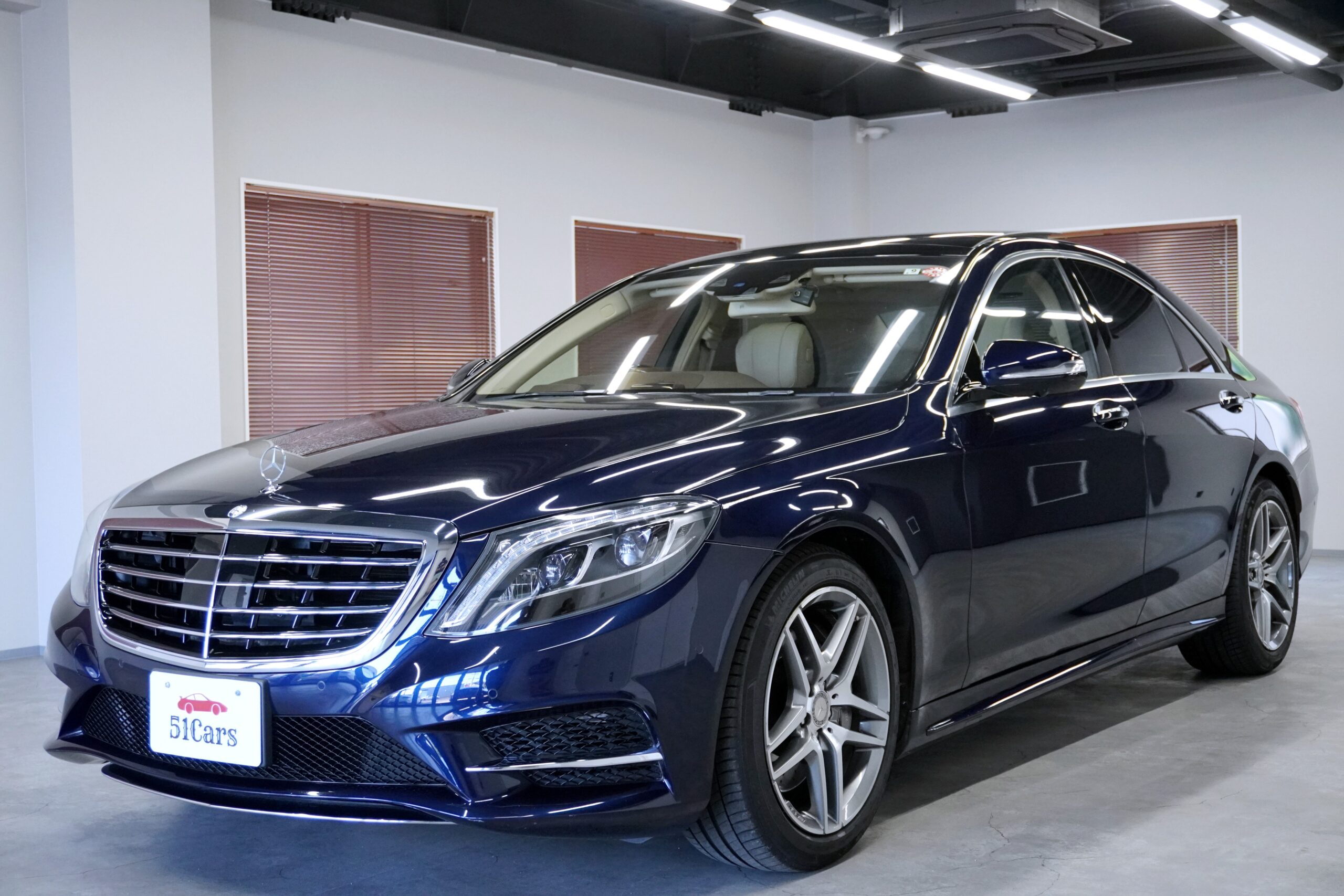 メルセデスベンツ S300hエクスクルーシブ