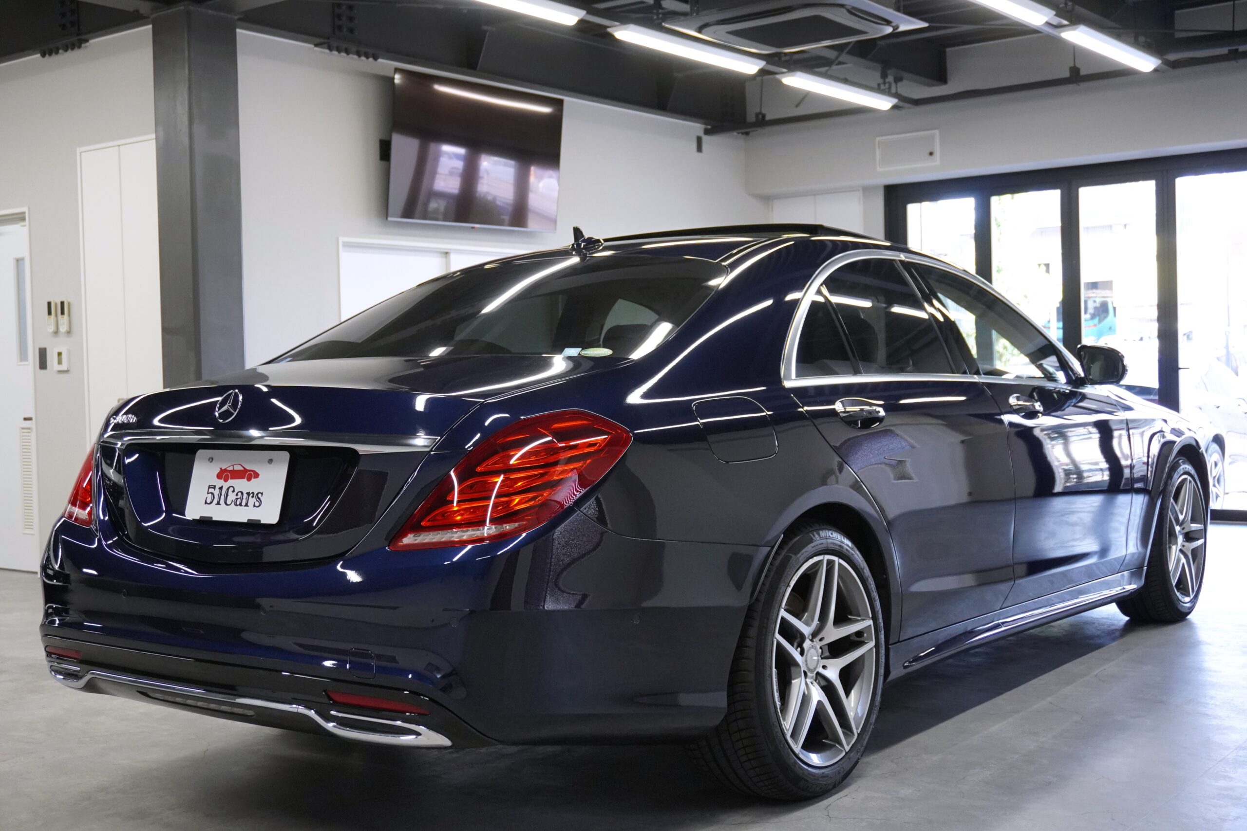 メルセデスベンツ S300hエクスクルーシブ