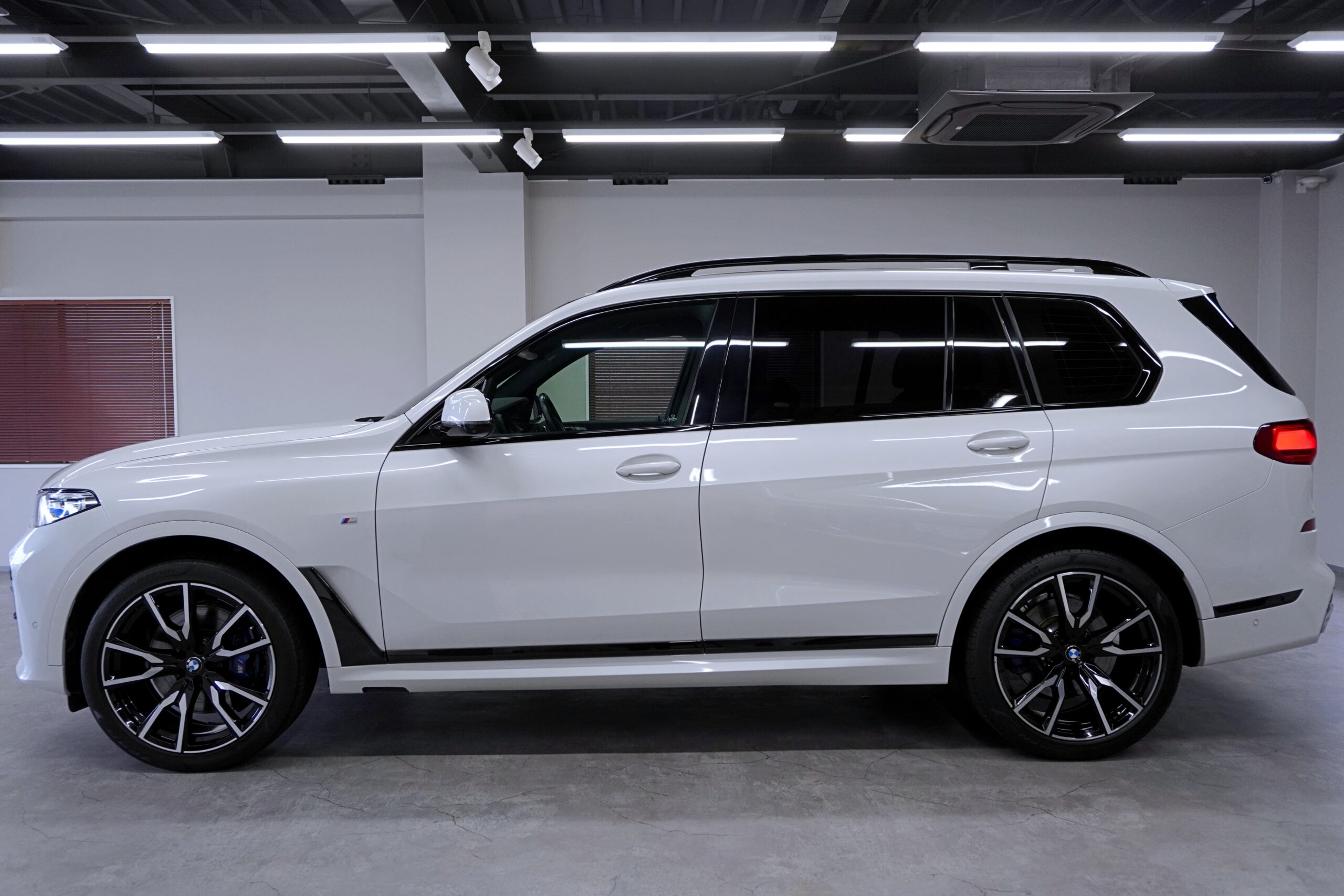 BMW X7 xDrive 35d Mスポーツ