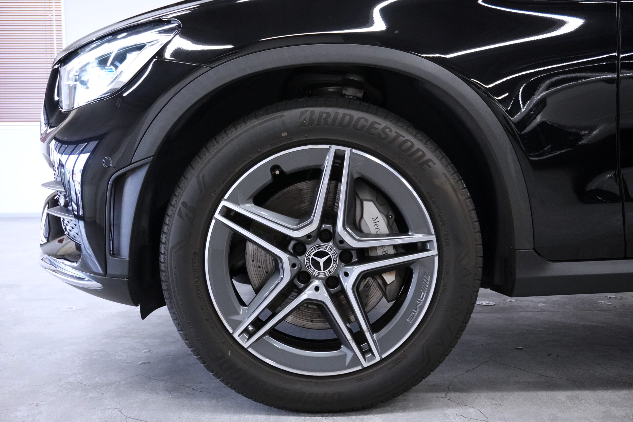 メルセデスベンツ GLC220d 4マチッククーペ AMGライン