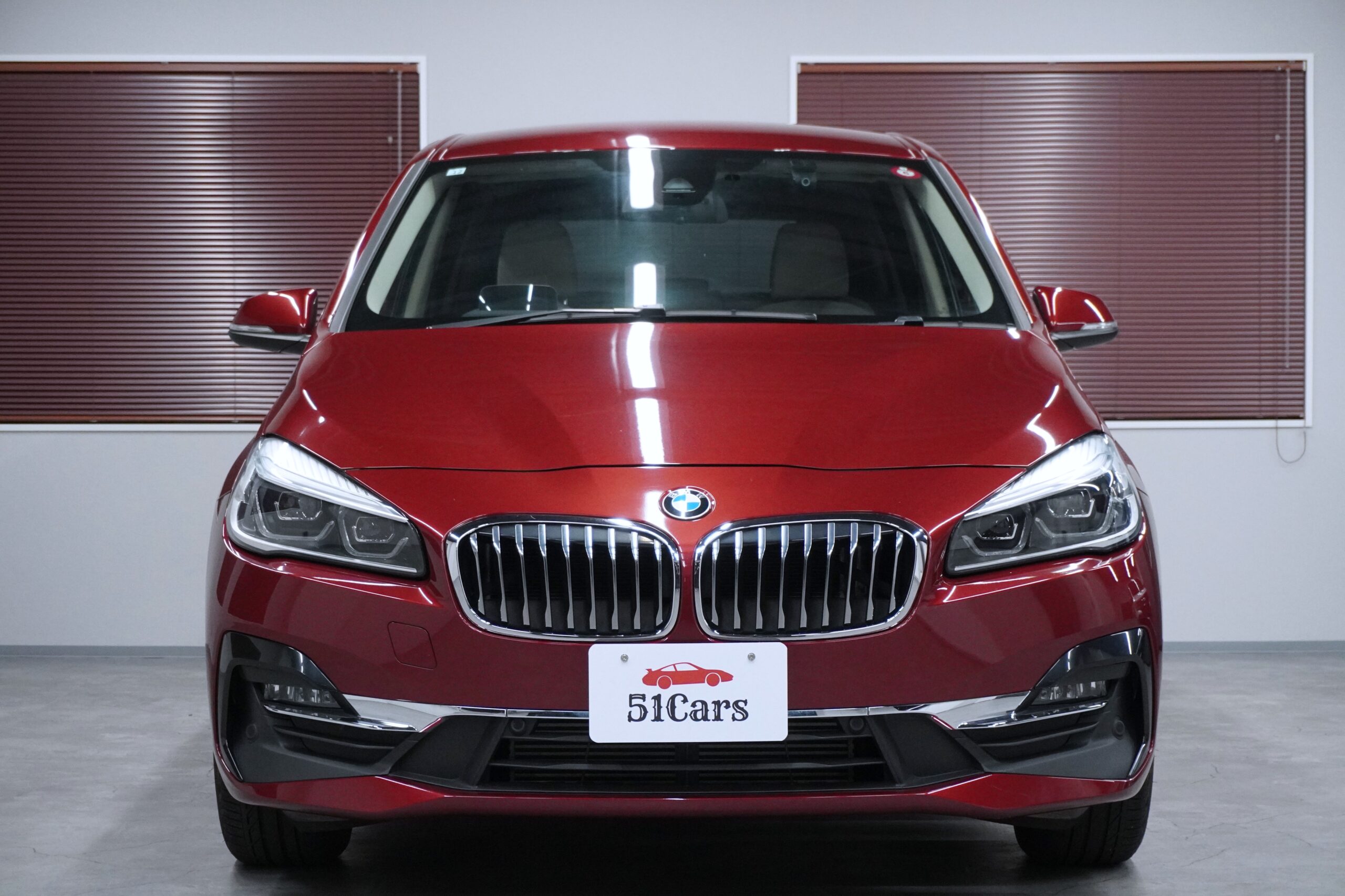 BMW 218d グランツアラー ラグジュアリー