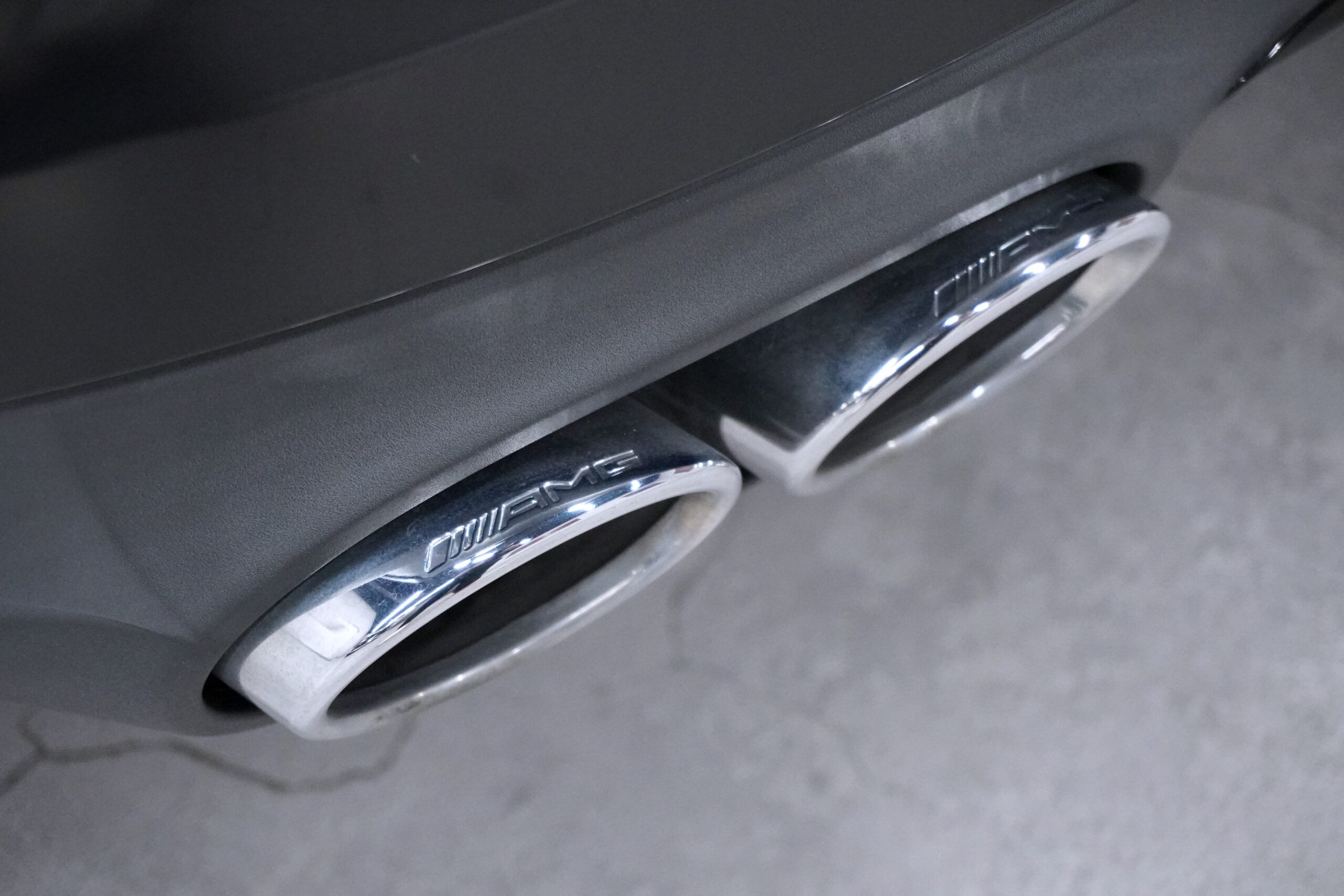 メルセデスAMG GT43 4マチック+