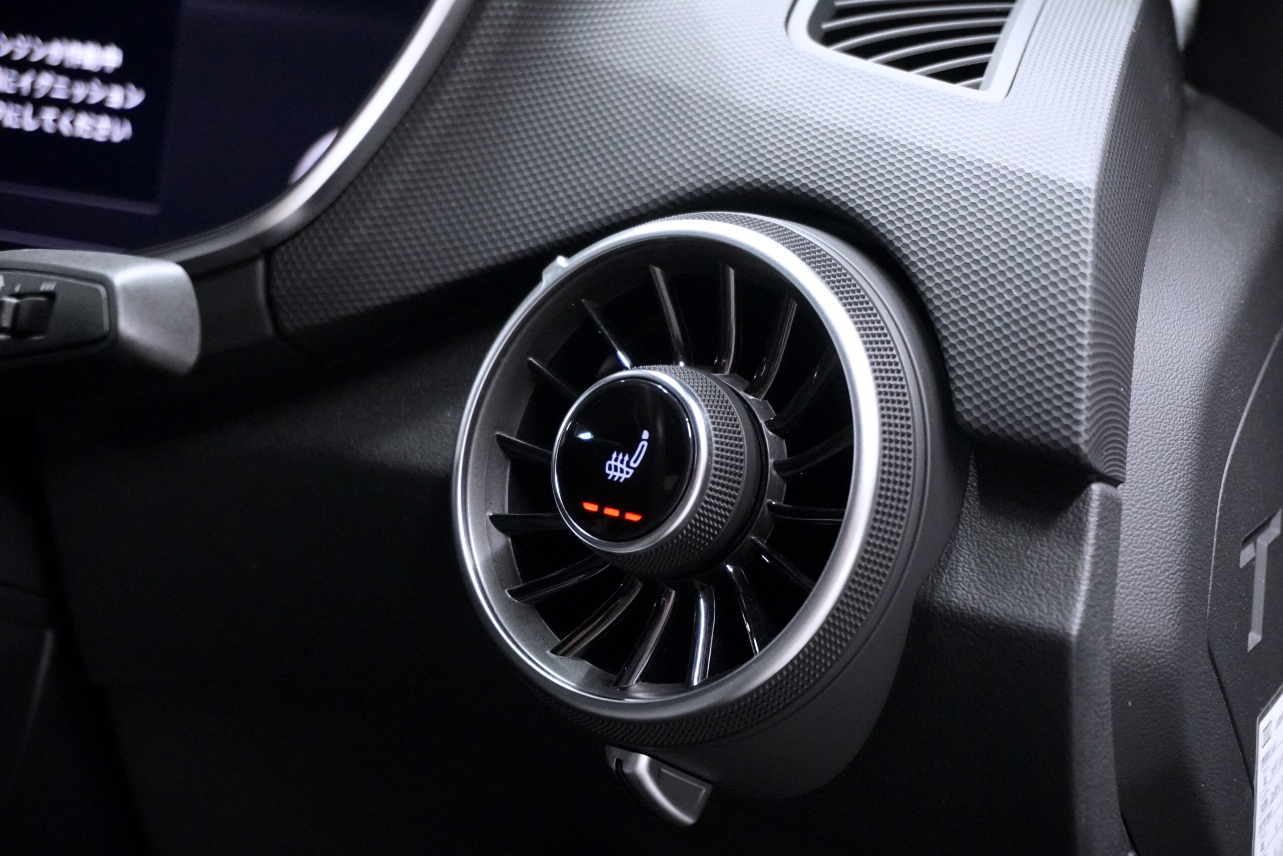 アウディ TTSクーペ ベースグレード