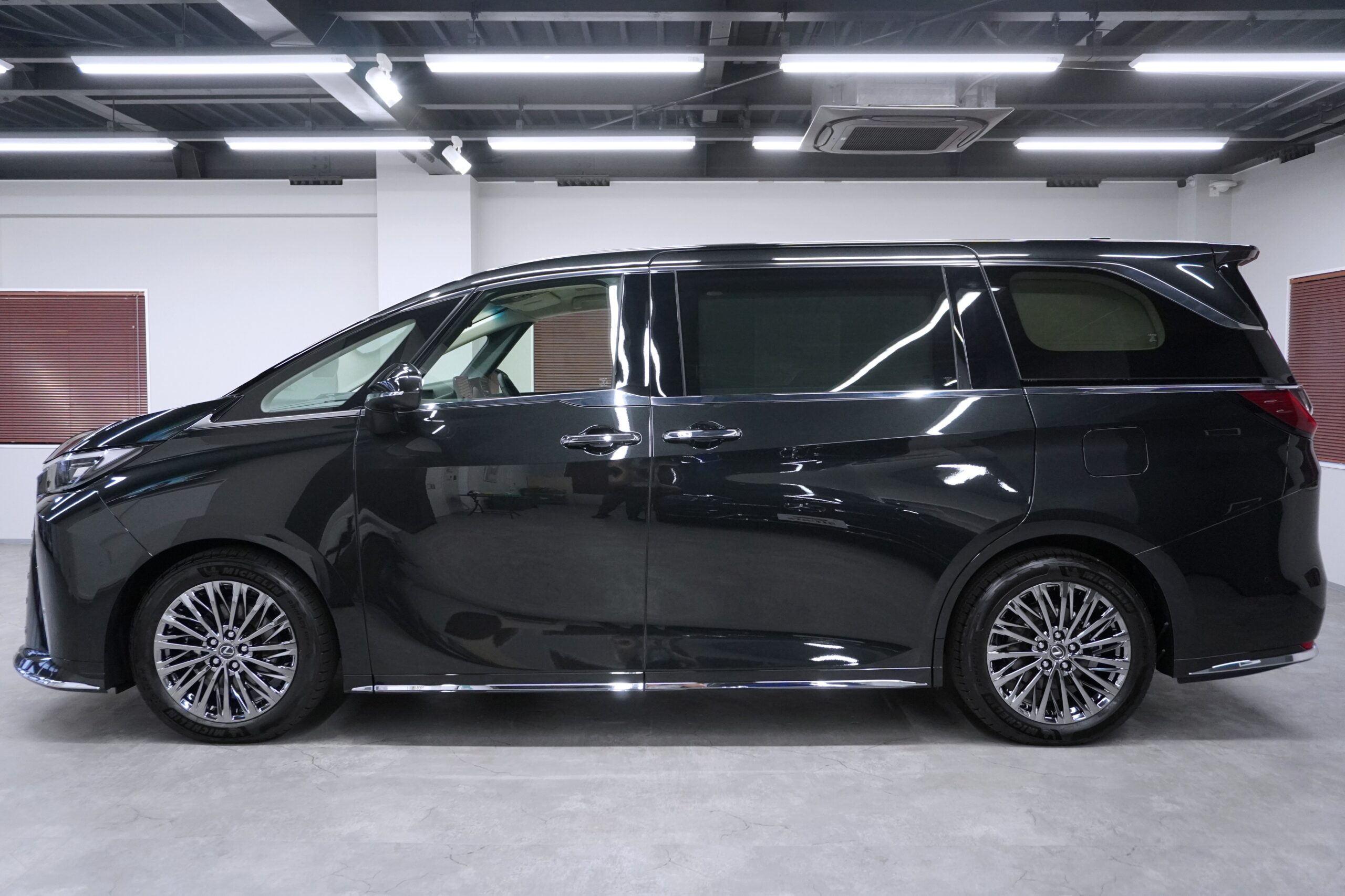 レクサス LM500h バージョンL