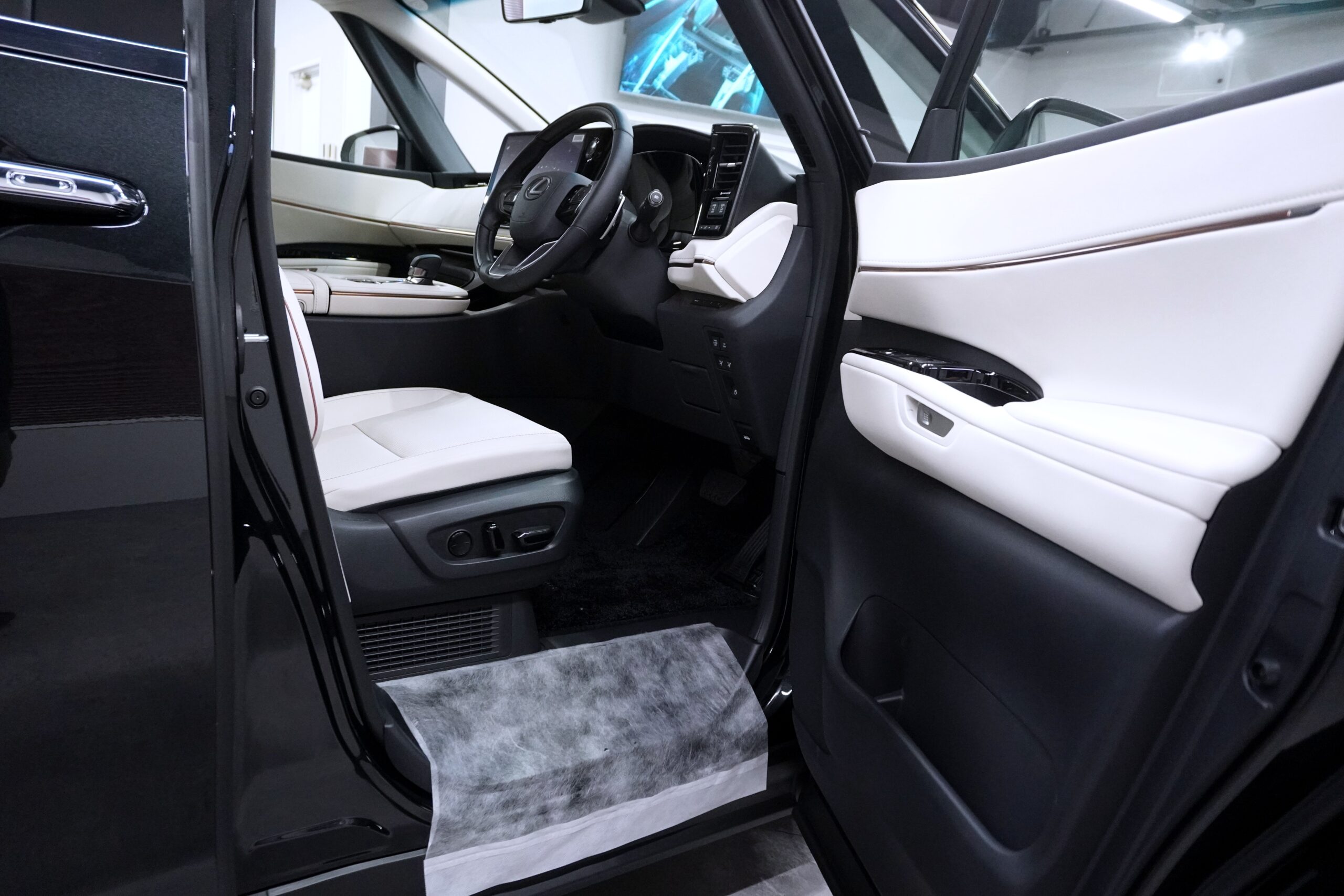 レクサス LM500h バージョンL