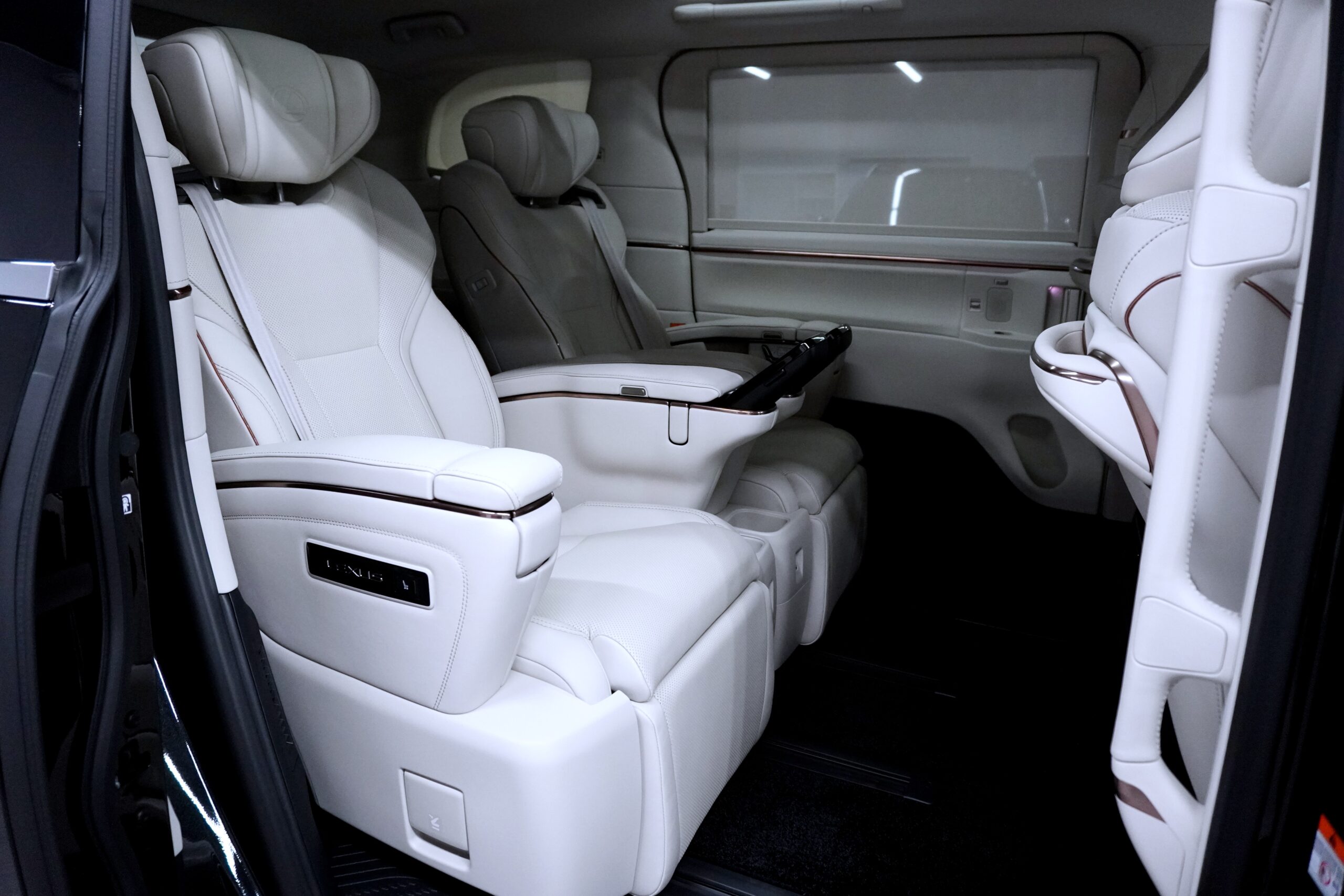 レクサス LM500h バージョンL