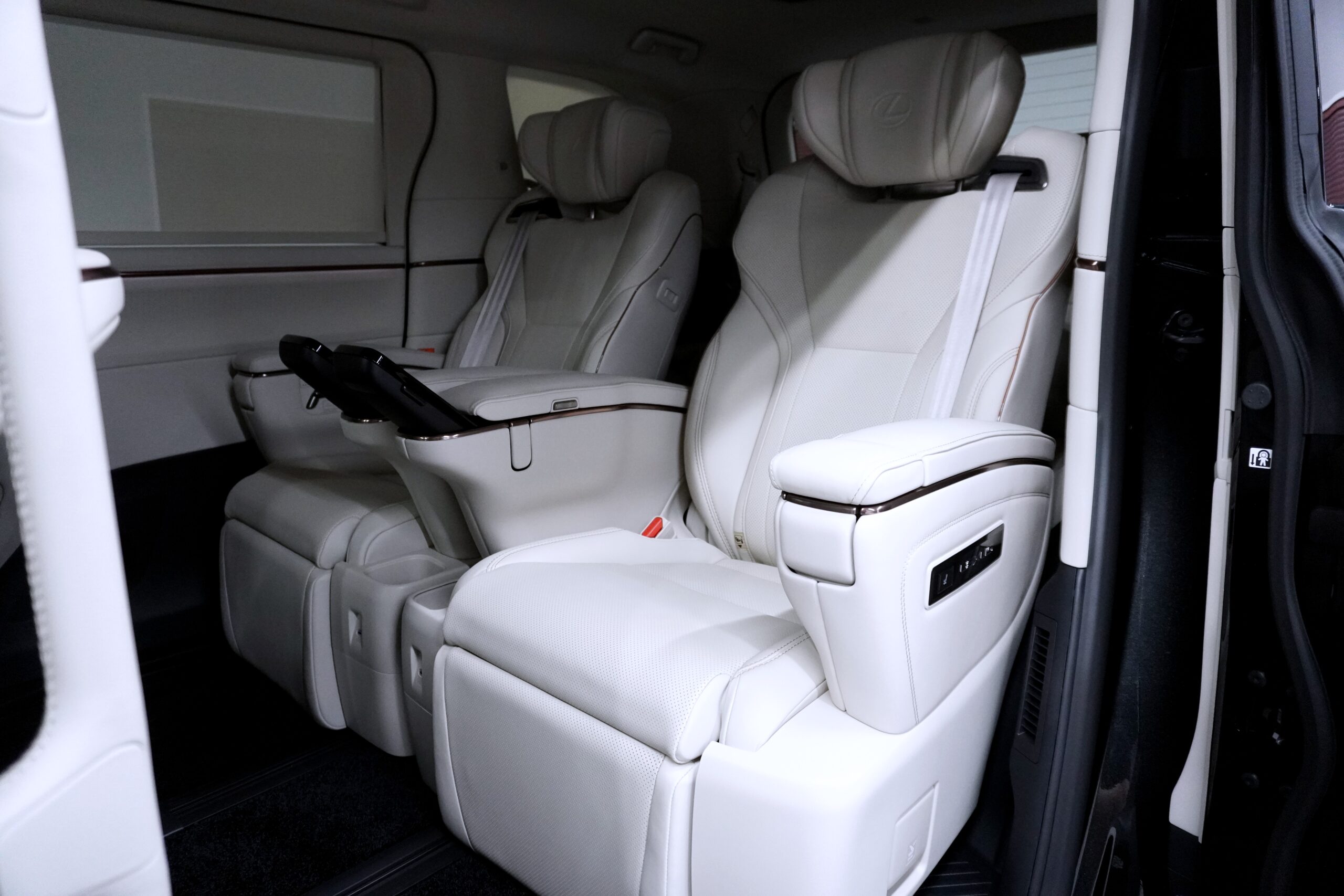 レクサス LM500h バージョンL