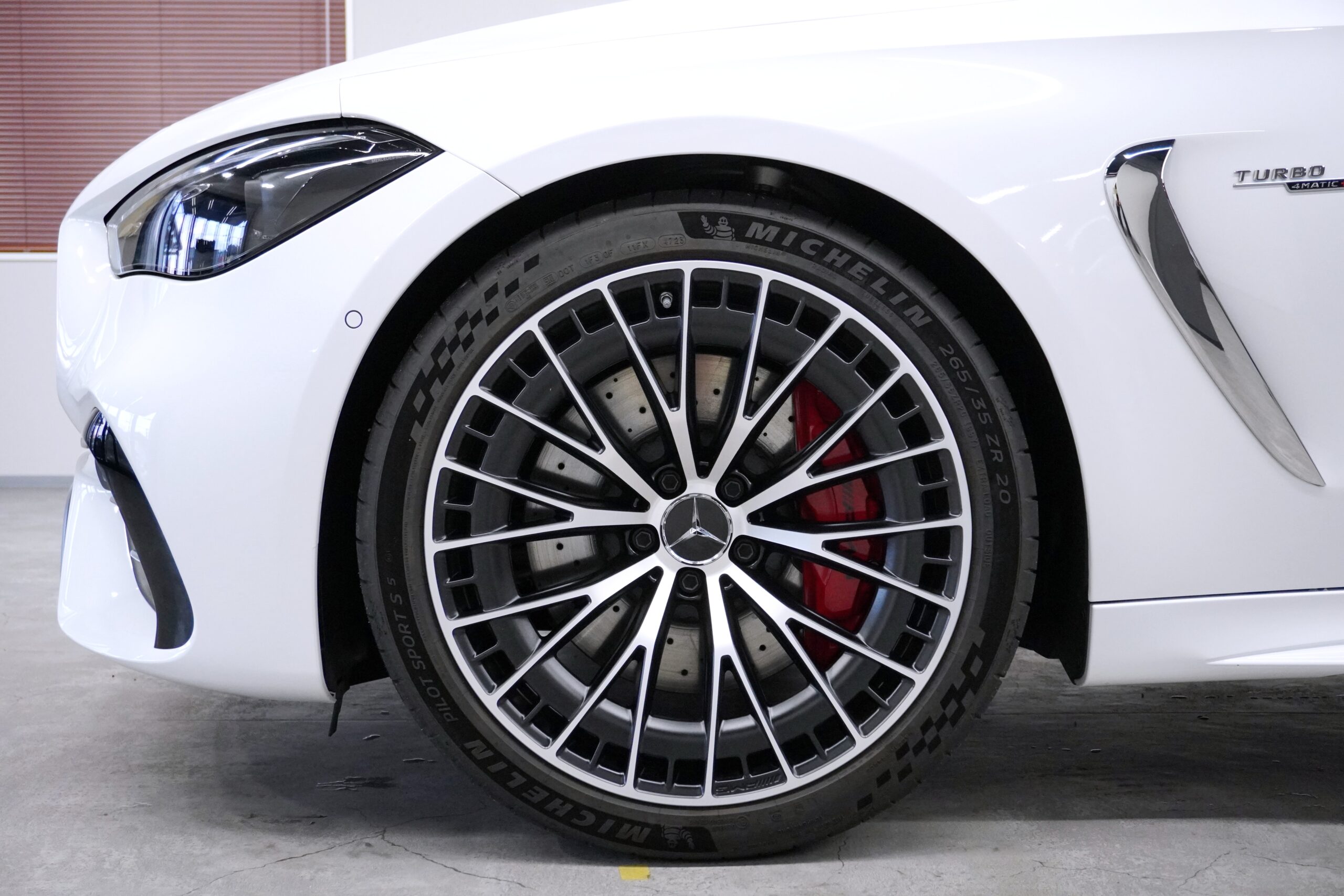 メルセデスAMG CLE53 ４マチック+クーペ