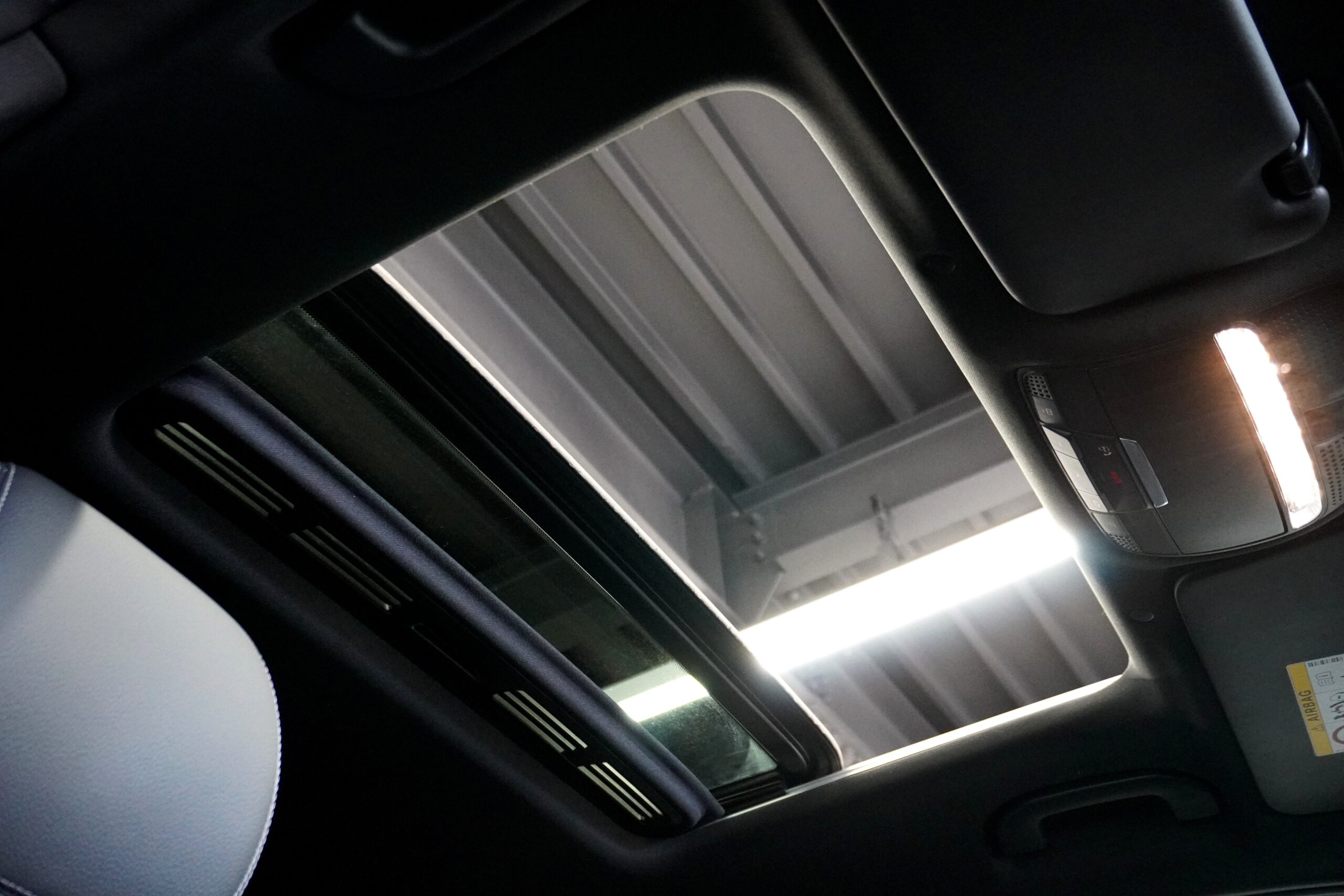 メルセデスベンツ GLC220d 4マチッククーペ AMGライン